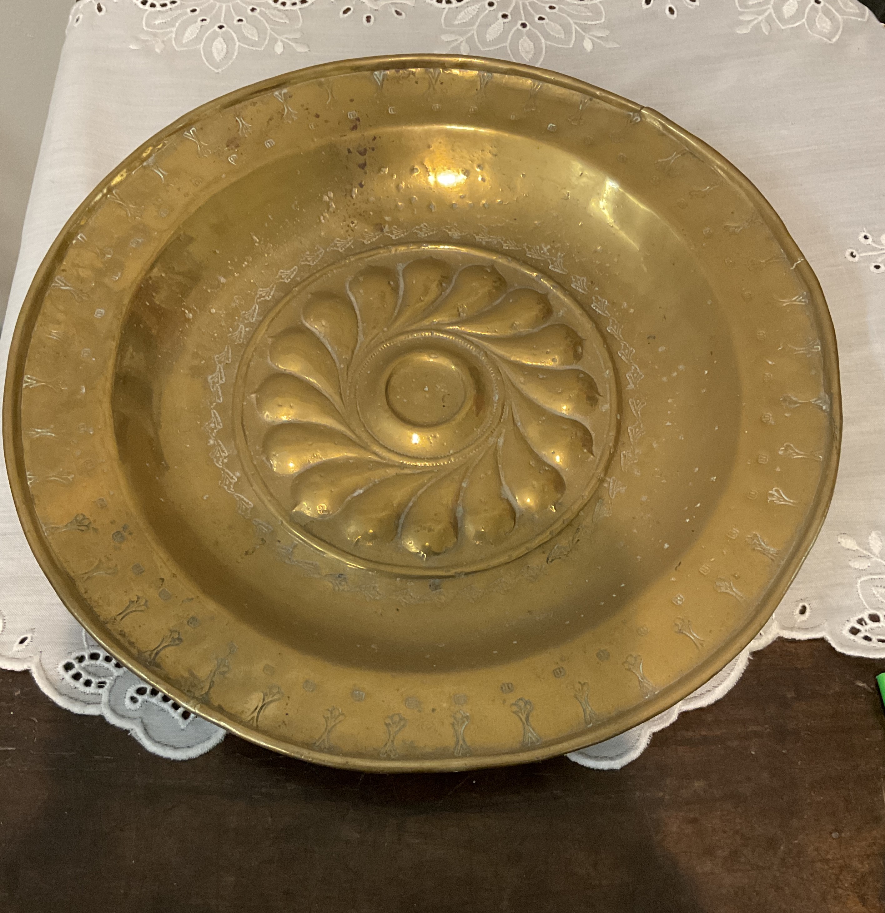 piatto - ansato, opera isolata - ambito ligure (XVII)