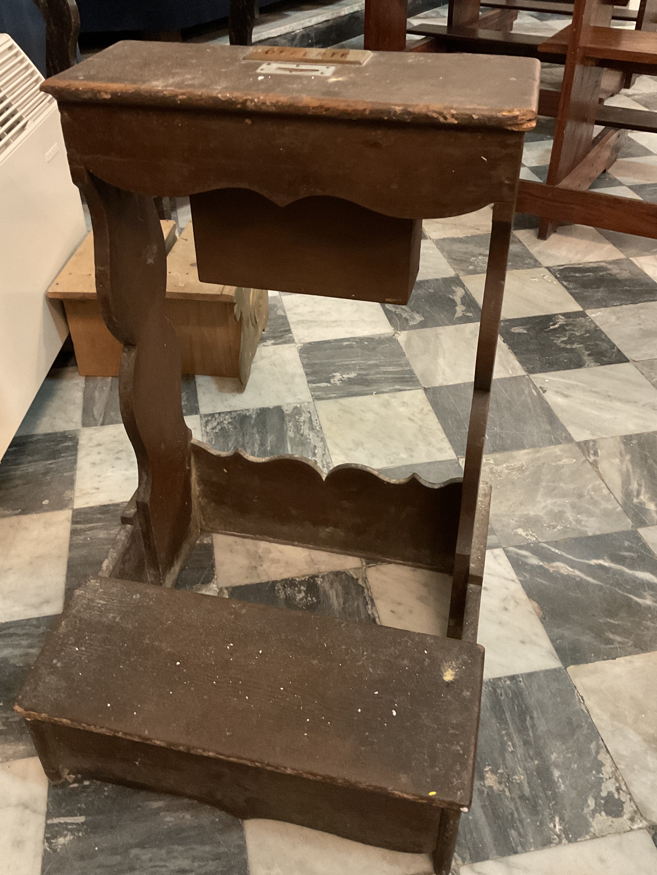 inginocchiatoio, opera isolata - ambito ligure (XVIII)