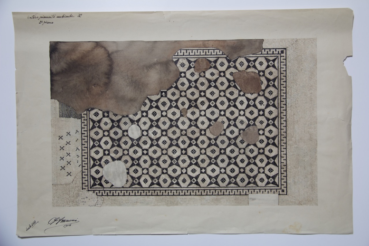Disegno di mosaico pavimentale del palazzo di Teodorico di Ravenna (disegno architettonico, serie) di Azzaroni Alessandro (attribuito) (primo quarto XX)