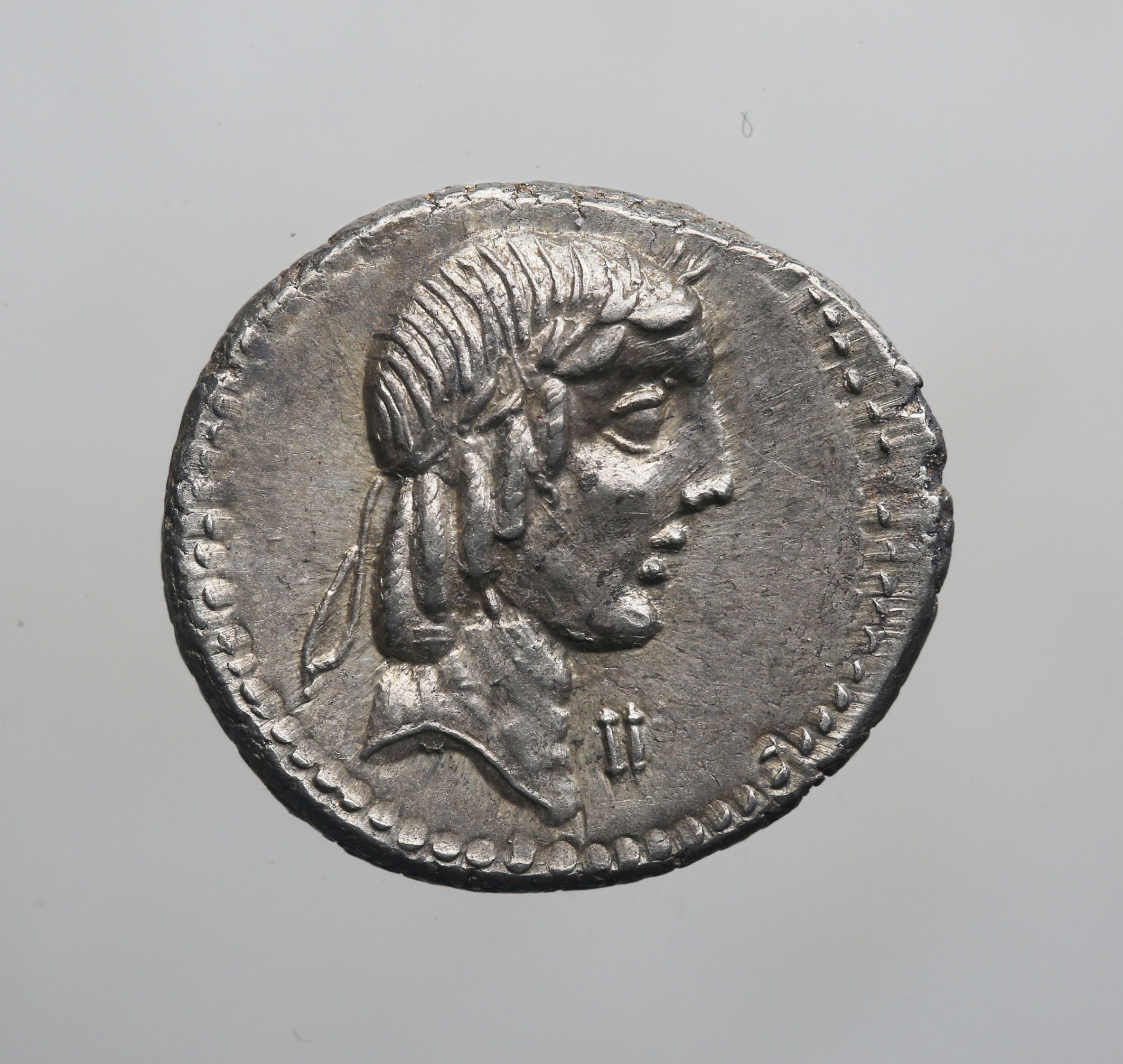 moneta - Denario (PERIODIZZAZIONI/ STORIA/ Età antica/ Età romana/ Età romana repubblicana)