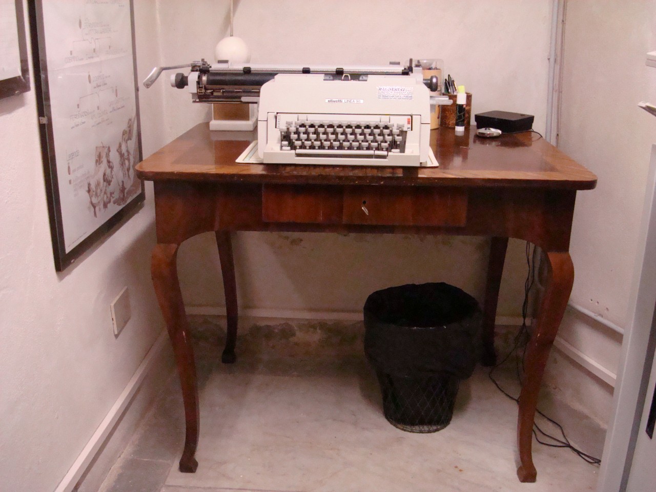 tavolino - produzione toscana (ultimo quarto sec. XVIII)