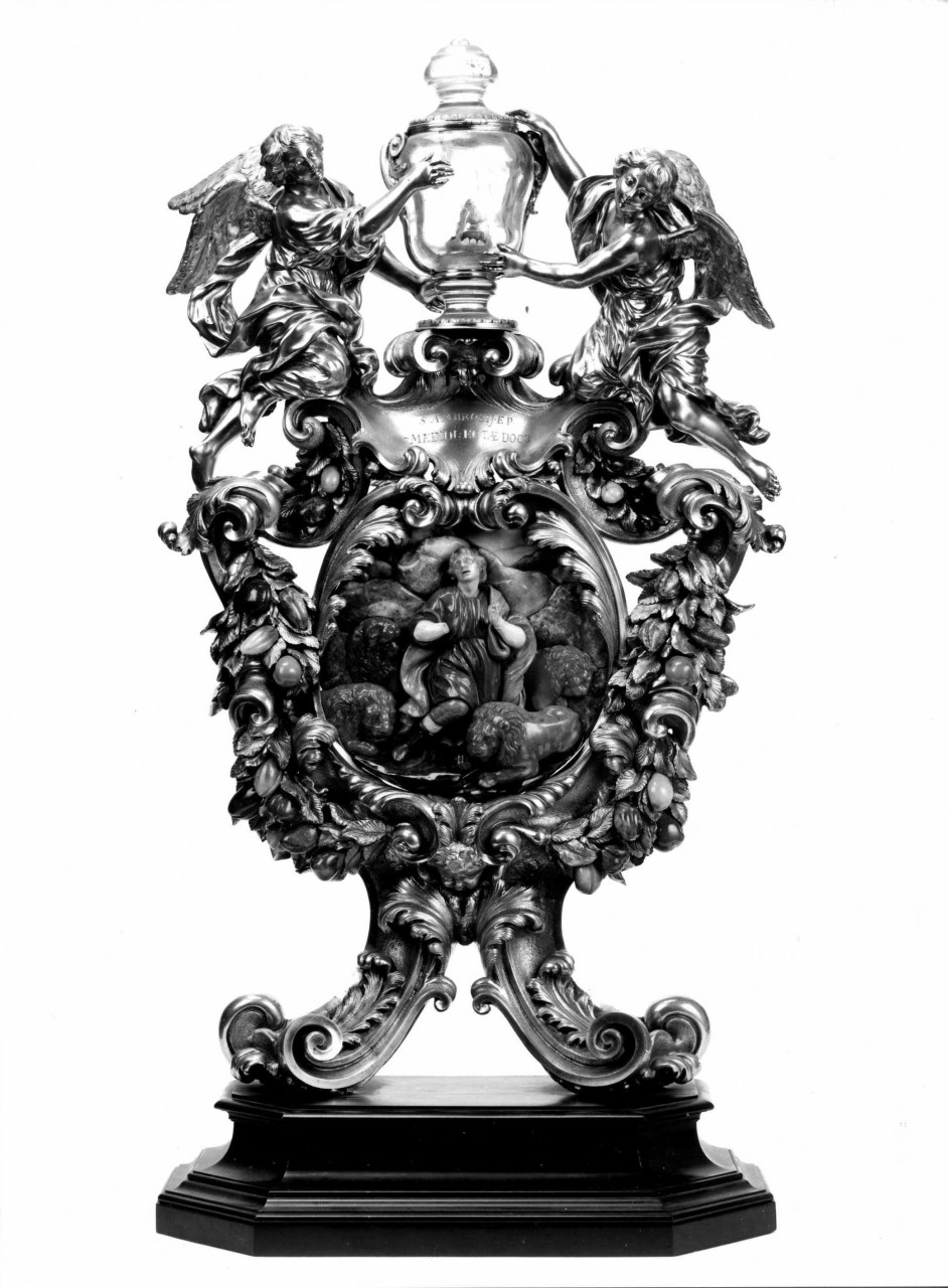 Daniele nella fossa dei leoni (reliquiario monumentale) di Torricelli Giuseppe Antonio, Merlini Cosimo il giovane, Foggini Giovanni Battista, Vincler Cristofano, Motti Pietro (sec. XVIII)