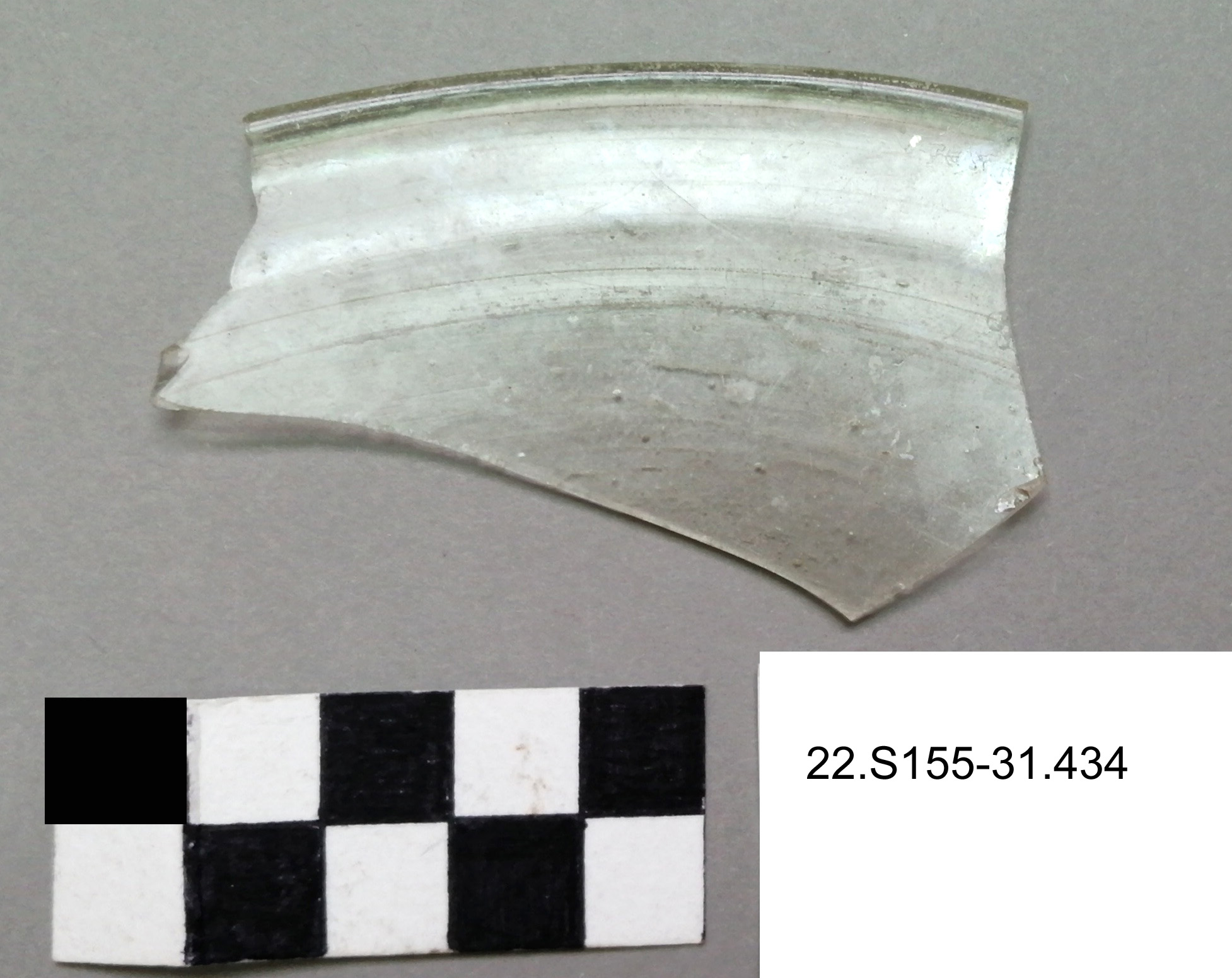 SINGOLO OGGETTO/ piatto, SECOLI/ II