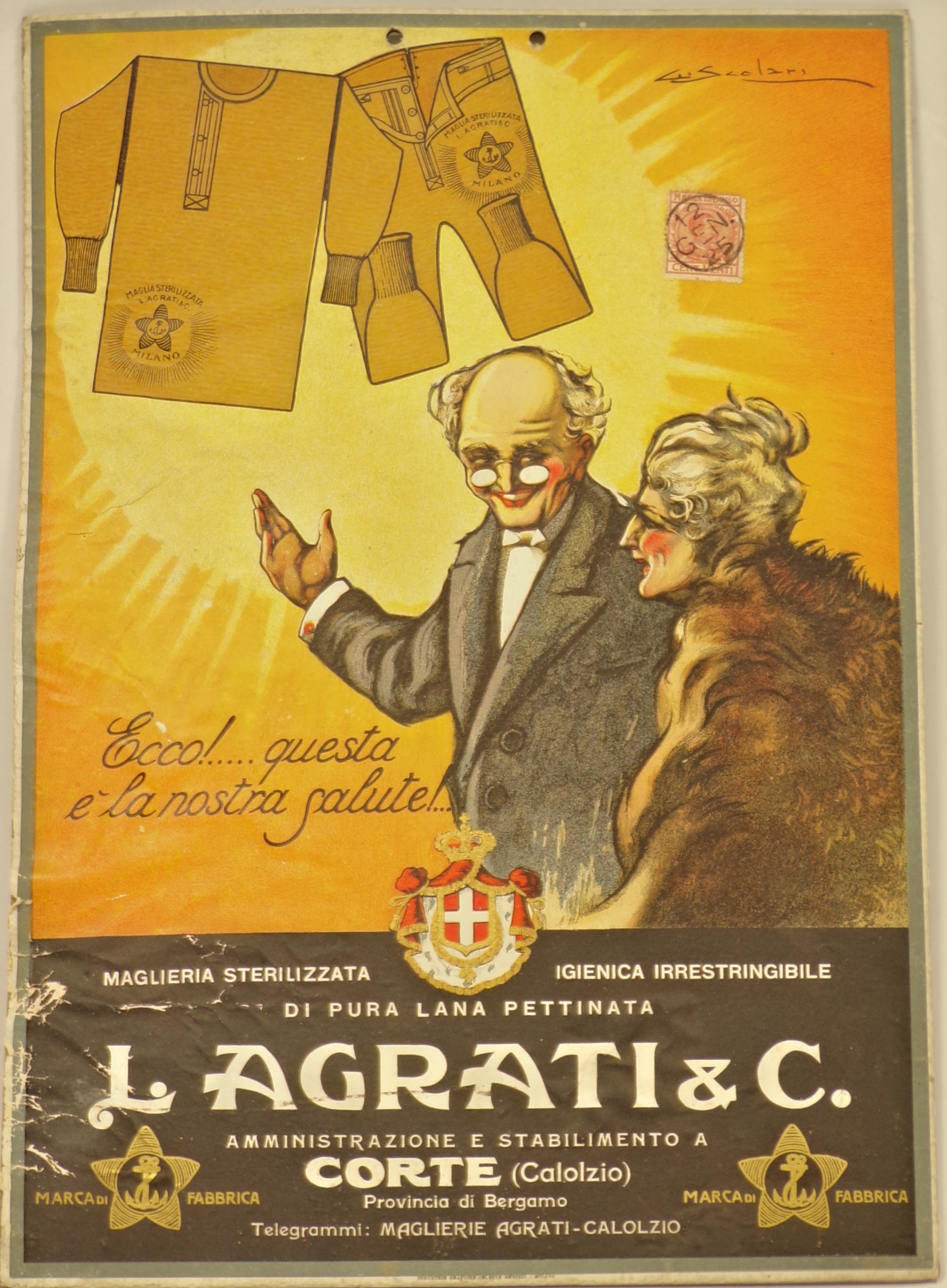 Ecco!... questa è la nostra salute!... Maglieria sterilizzata igienica irrestringibile di pura lana pettinata L. Agrati & C, Coppia di anziani distinti signori reagiscono con soddisfazione all'apparizione di una maglietta da intimo maniche lunghe e un paio di mutandine lunghi da uomo (locandina) di Scolari Giovanni - ambito bergamasco (primo quarto XX)