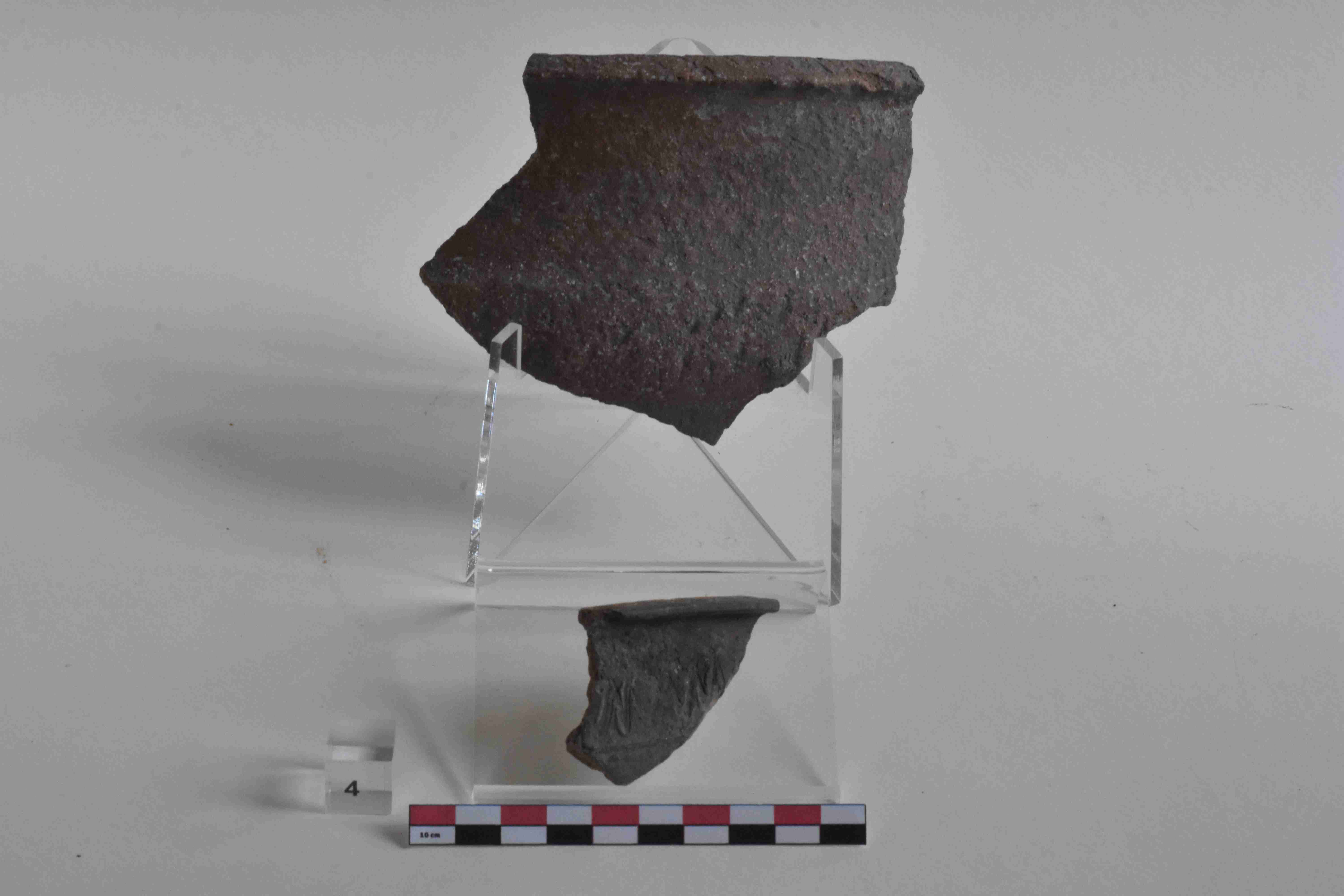 SINGOLO OGGETTO/ contenitore, SECOLI/ XII, SECOLI/ XIII