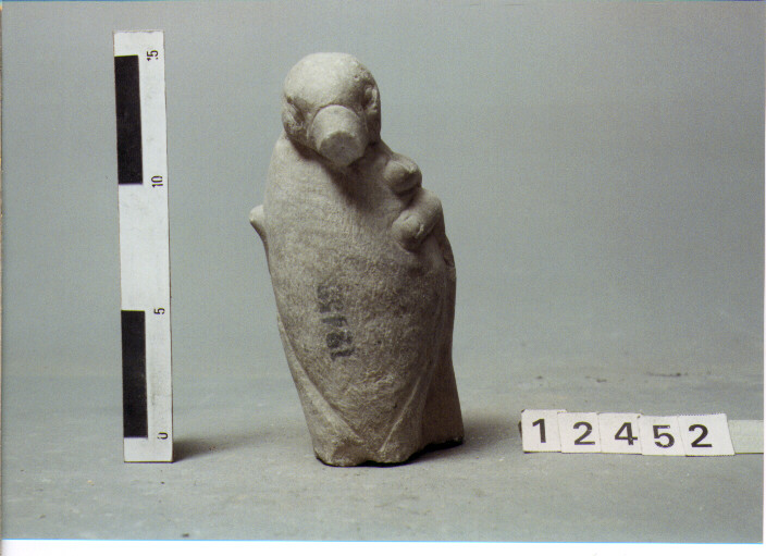 statua/ mano (SECC. III A.C. / IV D.C)