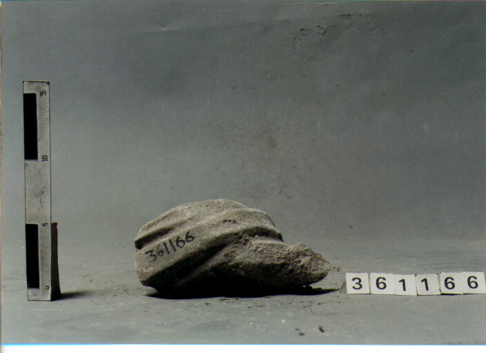 statua/ frammento (SECC. III A.C. / IV D.C)