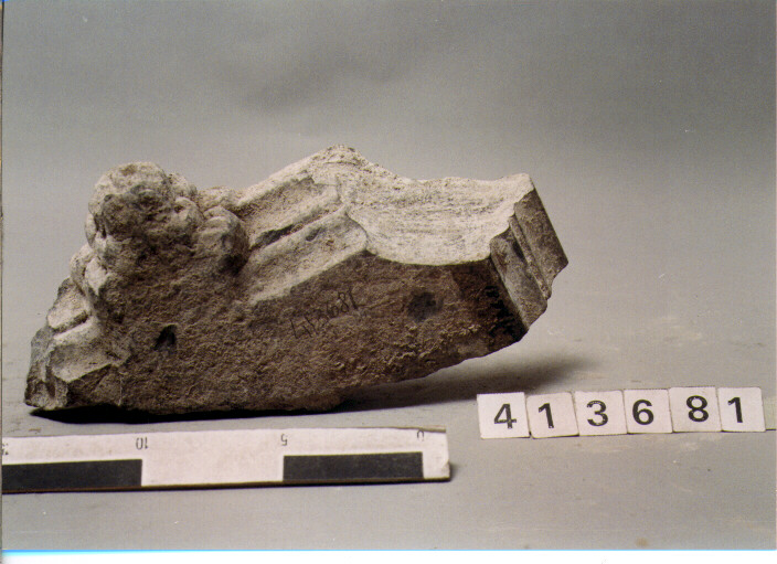 ELEMENTO ARCHITETTONICO (SECC. III A.C. / IV D.C)