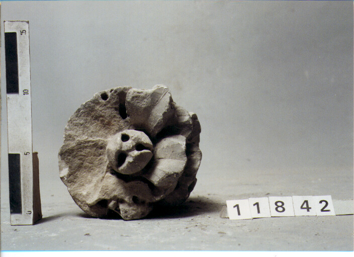 ELEMENTO ARCHITETTONICO (SECC. III A.C. / IV D.C)