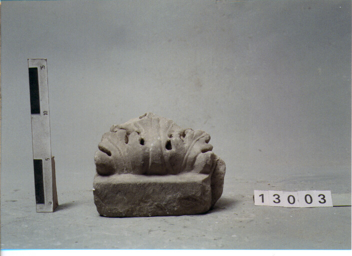 ELEMENTO ARCHITETTONICO (SECC. III A.C. / IV D.C)