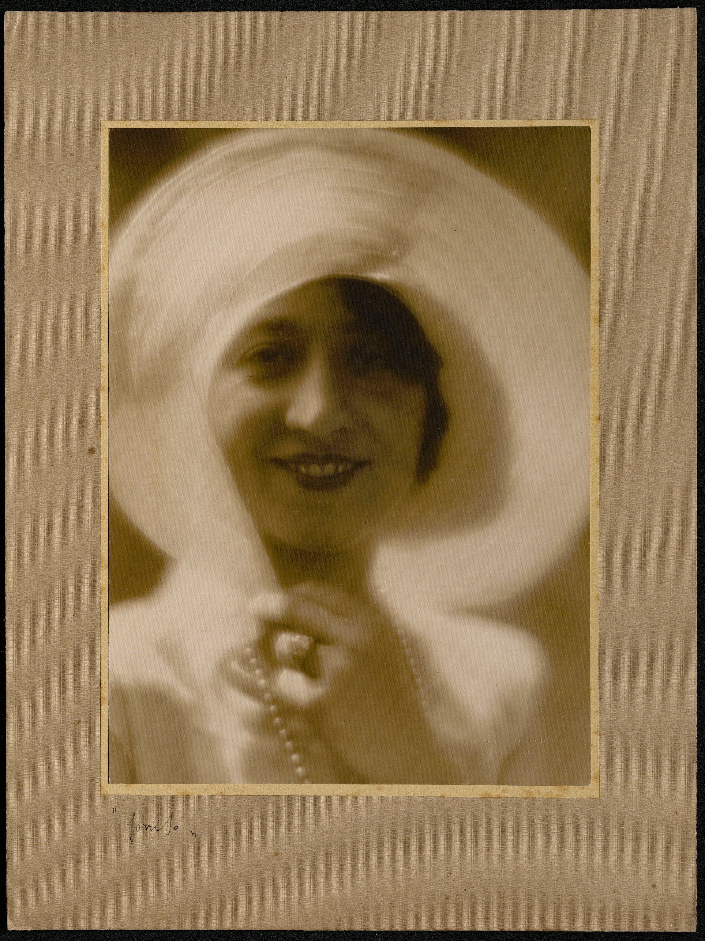 Donne - Ritratti (positivo) di Balocchi, Vincenzo (prima metà XX)