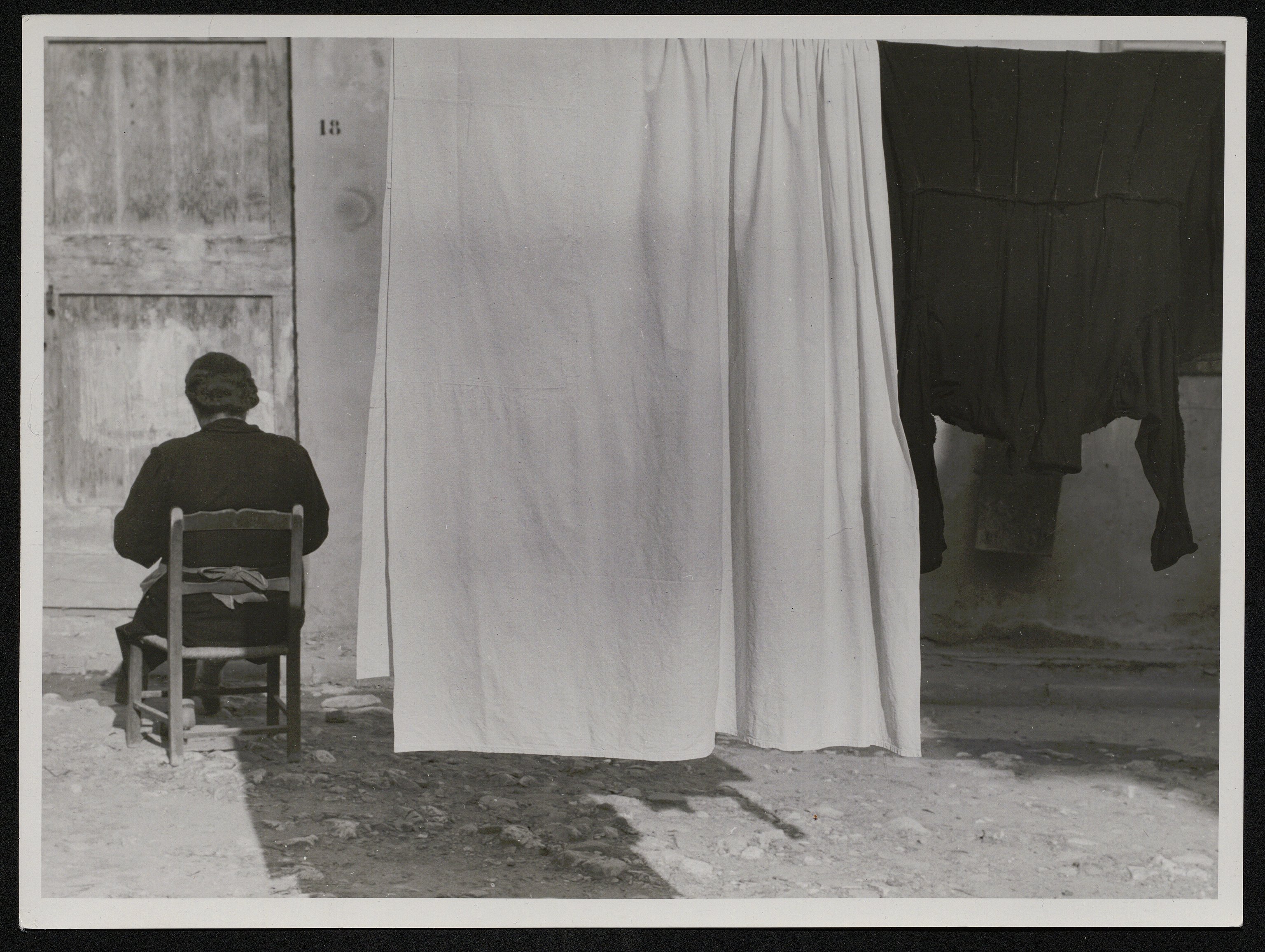 Panni stesi (positivo) di Balocchi, Vincenzo (seconda metà XX)