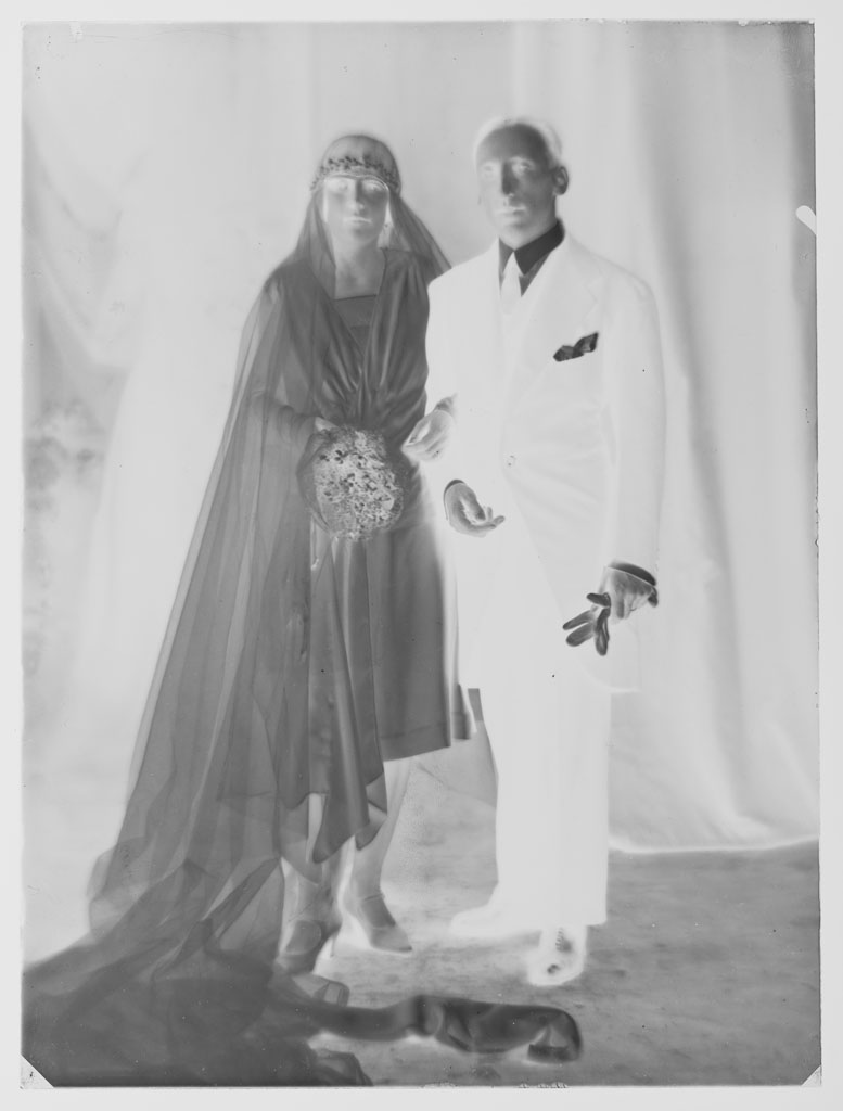 Donne - Ritratti (negativo) di Balocchi, Vincenzo (prima metà XX)