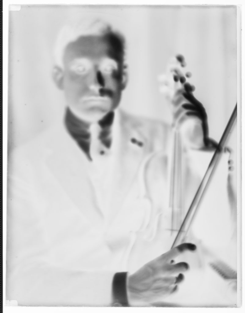 Uomini - Ritratti (negativo) di Balocchi, Vincenzo (prima metà XX)