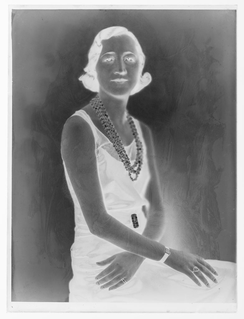 Donne - Ritratti (negativo) di Balocchi, Vincenzo (prima metà XX)