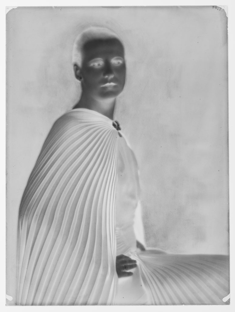 Donne - Ritratti (negativo) di Balocchi, Vincenzo (prima metà XX)