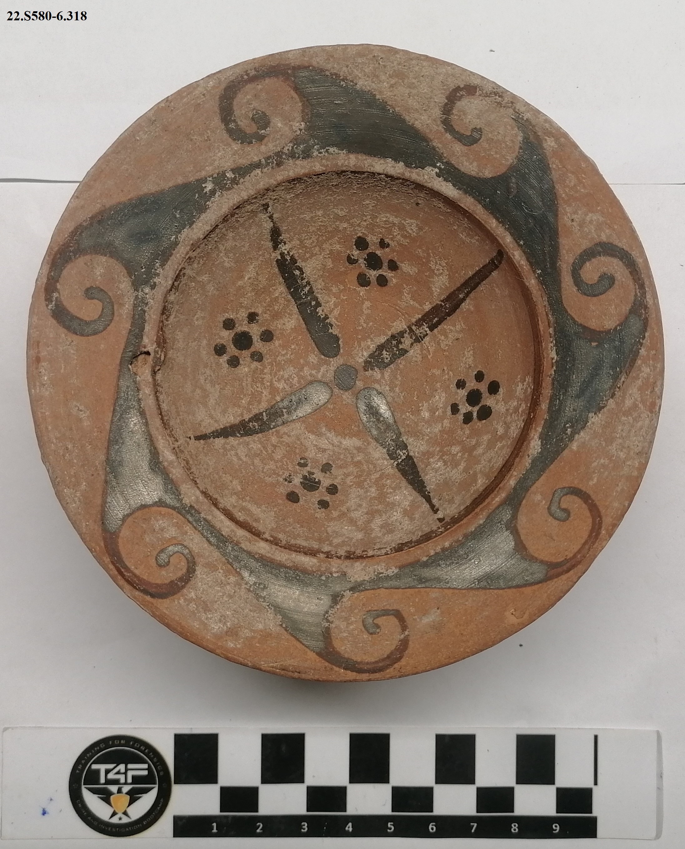 SINGOLO OGGETTO/ piatto, SECOLI/ IV a.C