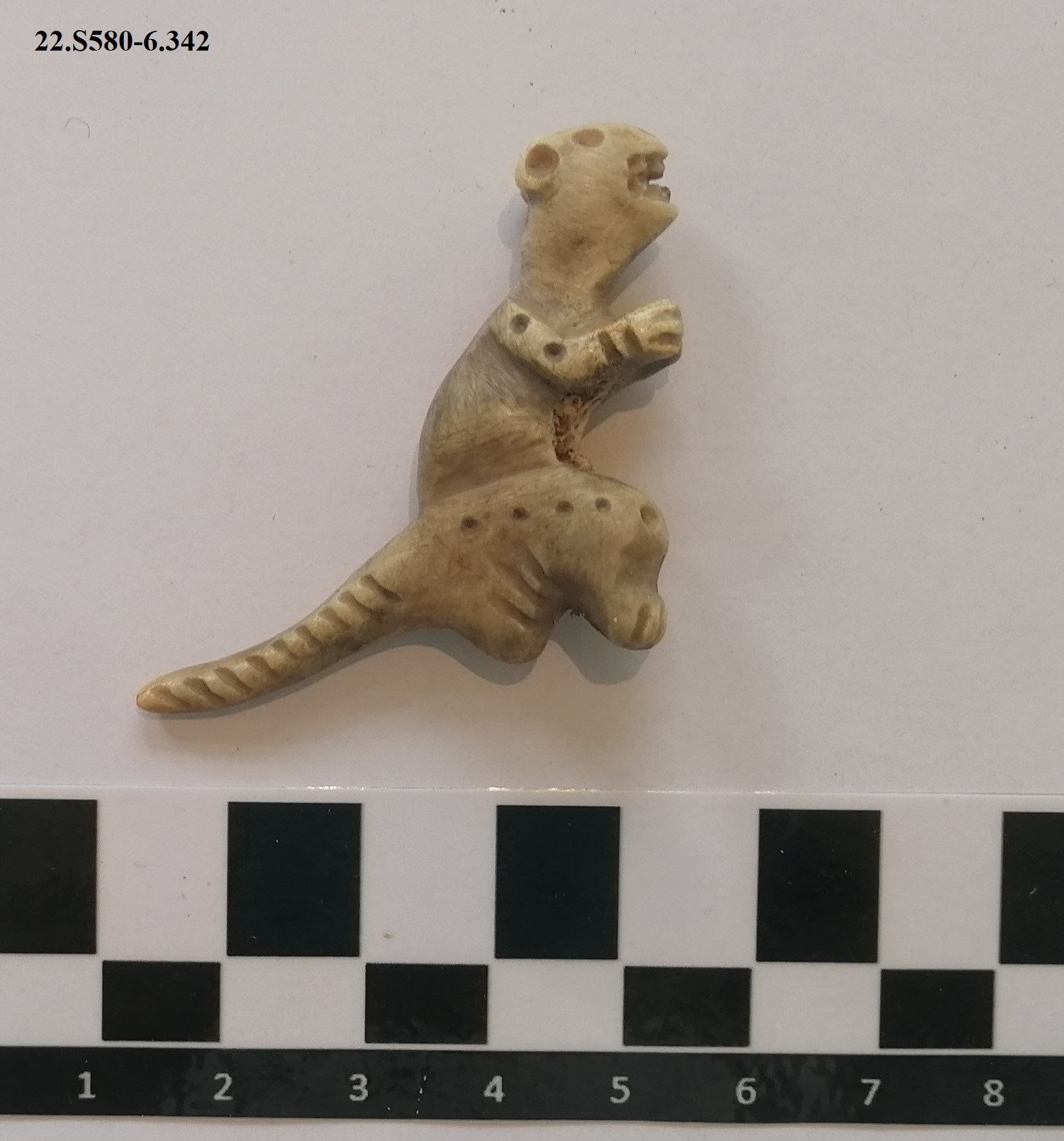 SINGOLO OGGETTO/ statuetta, non determinabile