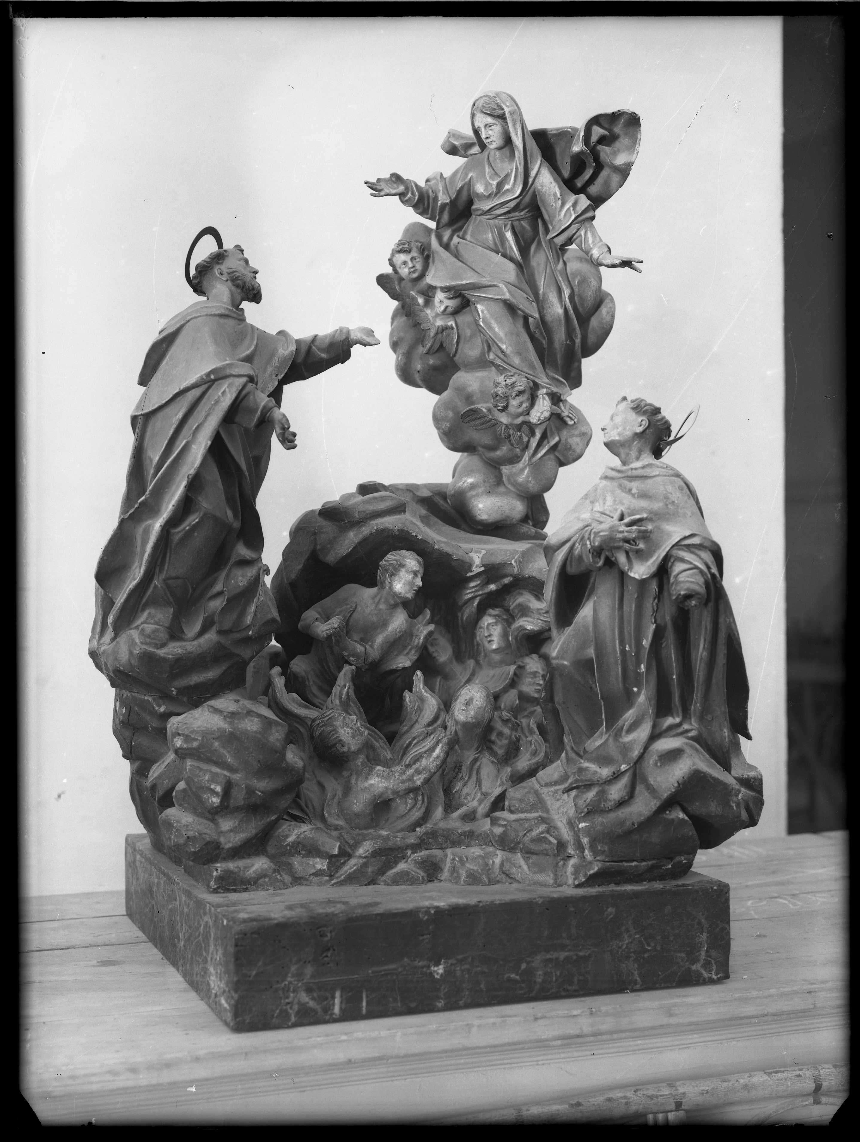 Maragliano, Anton Maria. Santi e anime del Purgatorio - Genova - chiesa di Santa Fede (negativo) di Gasparini (XX)