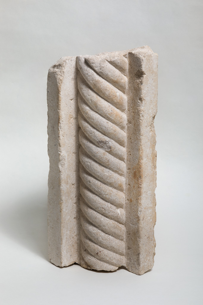 rilievo, frammento - bottega beneventana (XIII)