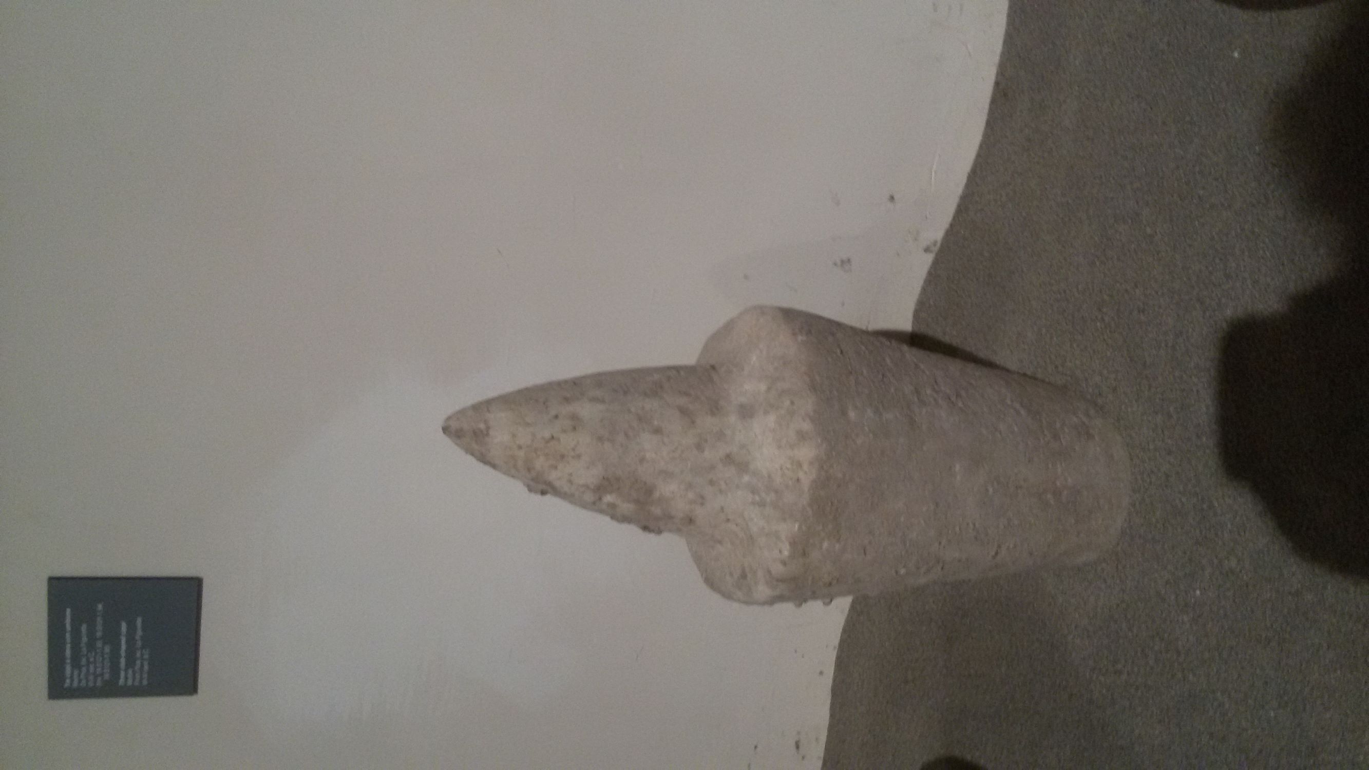 SINGOLO OGGETTO/ cippo, IV sec. a.C./ III sec. a.C