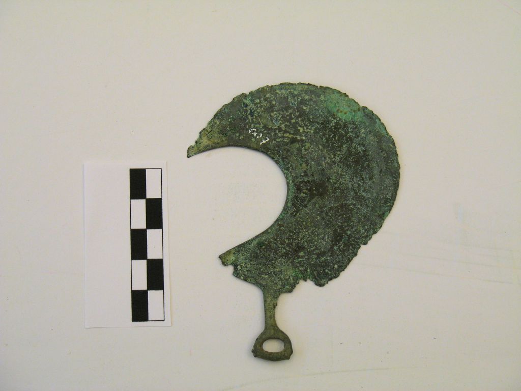 rasoio/ semilunato con dorso a curva continua (VIII a.C)