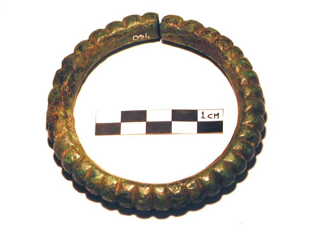 bracciale/ a perlature (VI-V a.C)