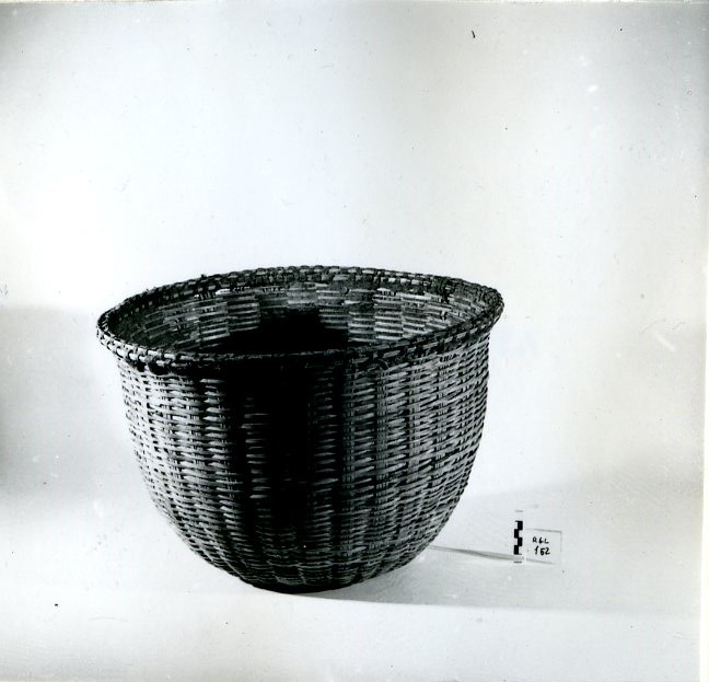 aduku (cesto, ARREDI E SUPPELLETTILI/ CONTENITORI, RECIPIENTI E OGGETTI DI USO DOMESTICO)