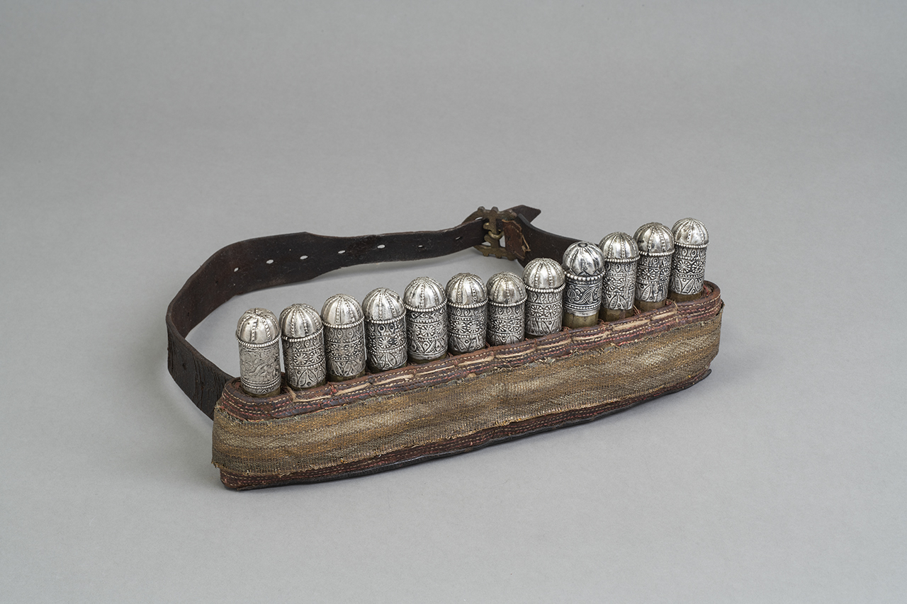 giberna e cartucce, STRUMENTI E ACCESSORI/ ARMI E ARMATURE