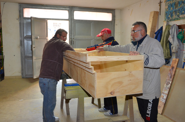 Sacra Rappresentazione della Passione di Gesù Cristo di Lizzano: progettazione, realizzazione e montaggio del colonnato per la scena di #Pilato# (XXI)