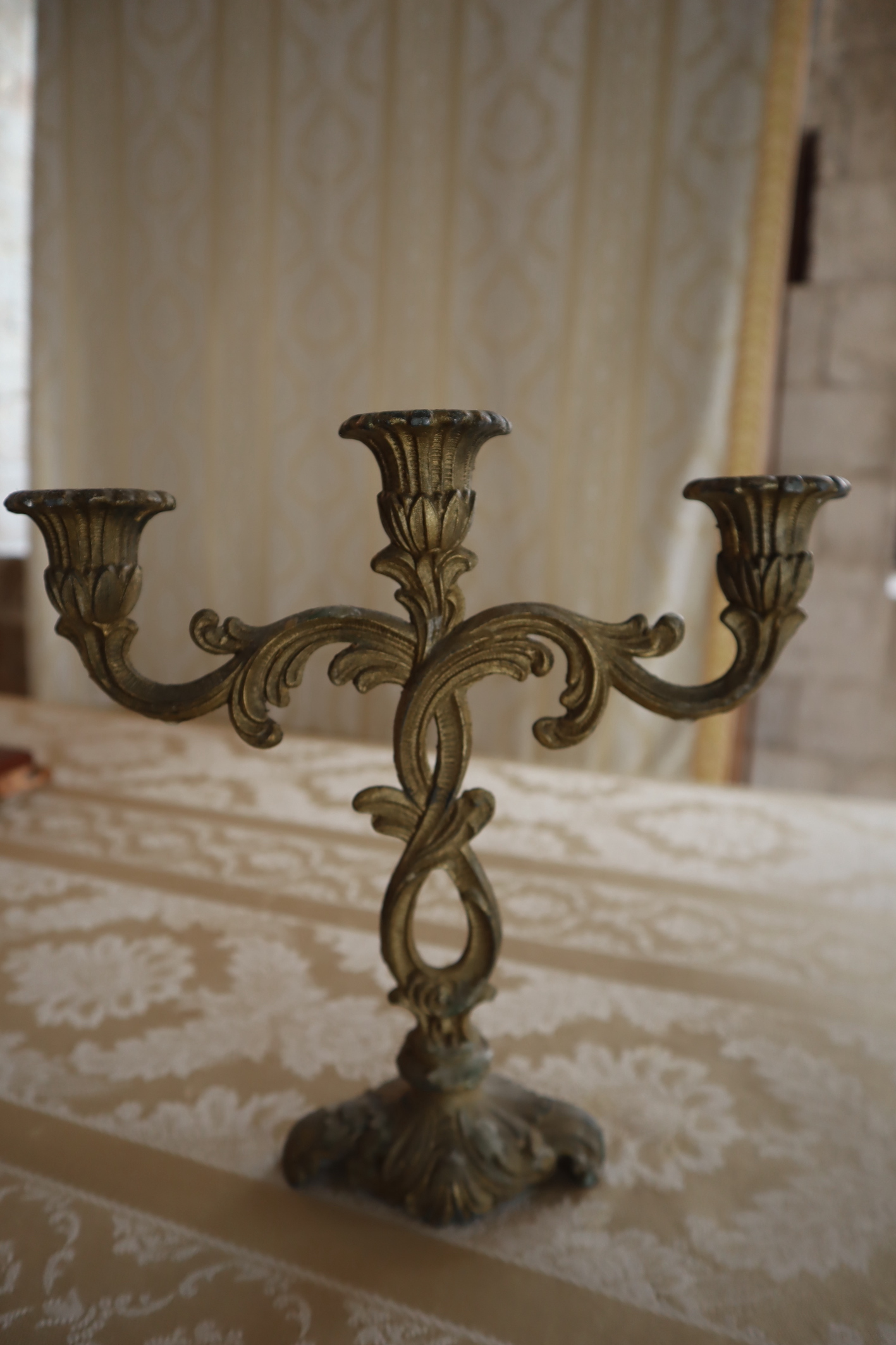 candelabro - a serpentina, opera isolata - ambito pugliese, Ambito ebraico (seconda metà XX secolo)