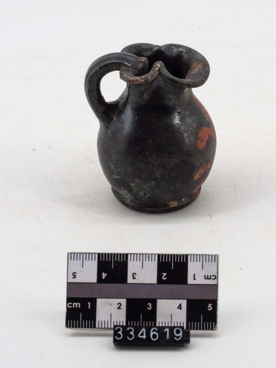 oinochoe, Tipo 2.1 di Forentum II (prima metà SECOLI/ IV a.C)