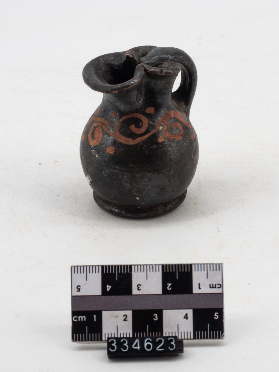 oinochoe, Tipo 2.1 di Forentum II (prima metà SECOLI/ IV a.C)