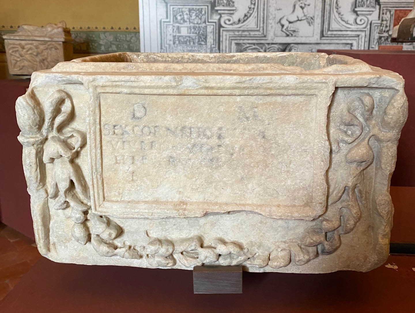 SINGOLO OGGETTO/ urna, SECOLI/ ARCHI DI SECOLI/ I-III