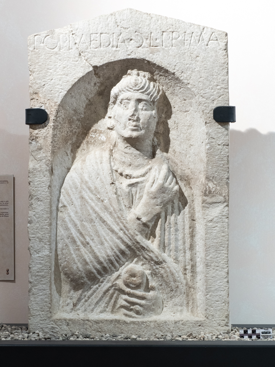 stele/ funeraria, edicola (I a.C)