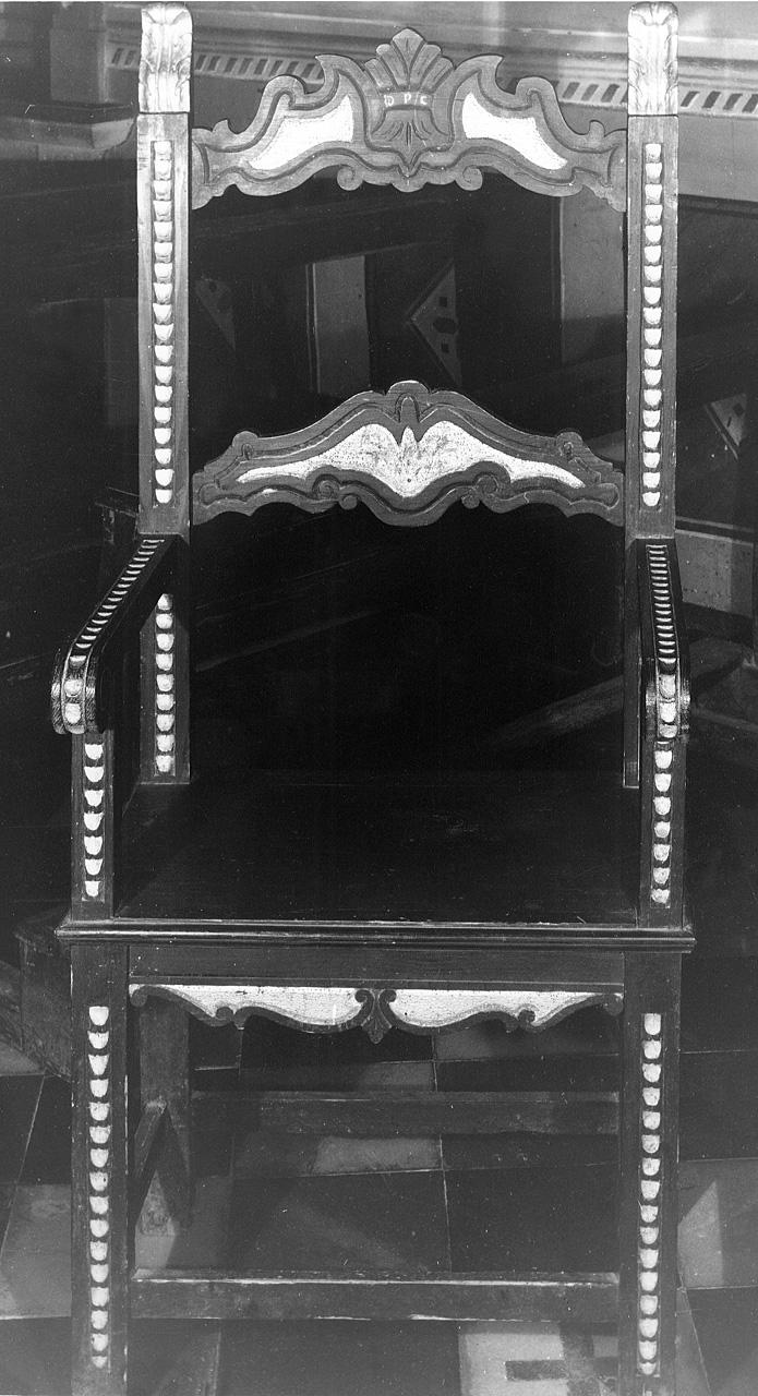 sedia - a braccioli - produzione toscana (secondo quarto sec. XX)