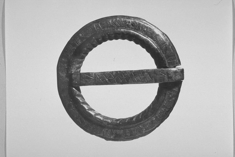 fibbia, opera isolata - bottega Italia centrale (sec. XV)