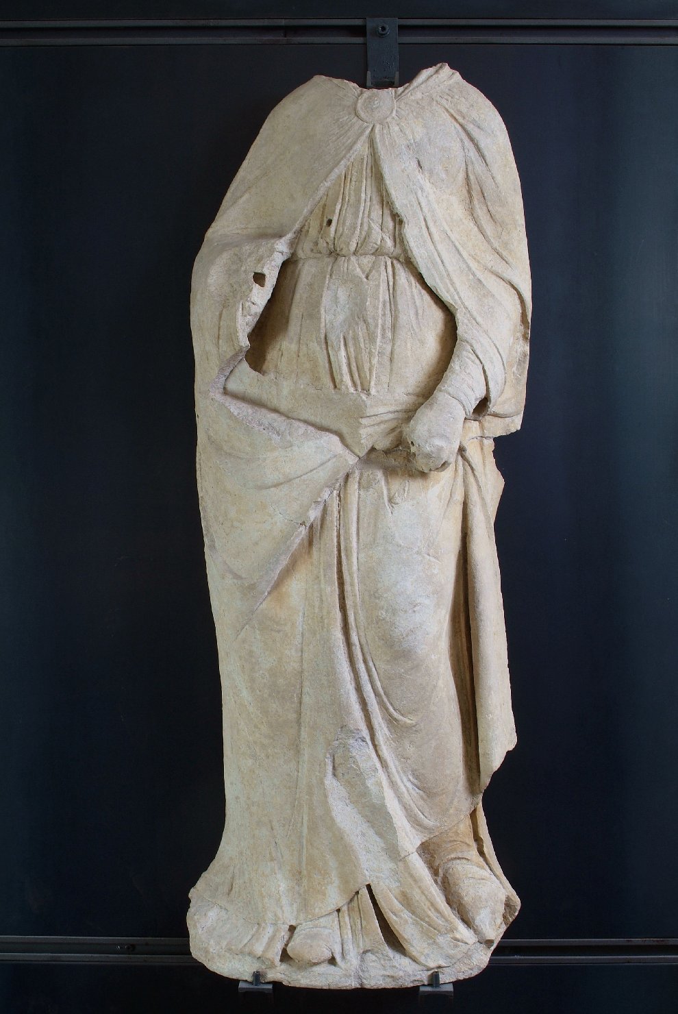 Madonna annunciata (scultura, elemento d'insieme) di Agostino di Duccio (attribuito) (seconda metà sec. XV)