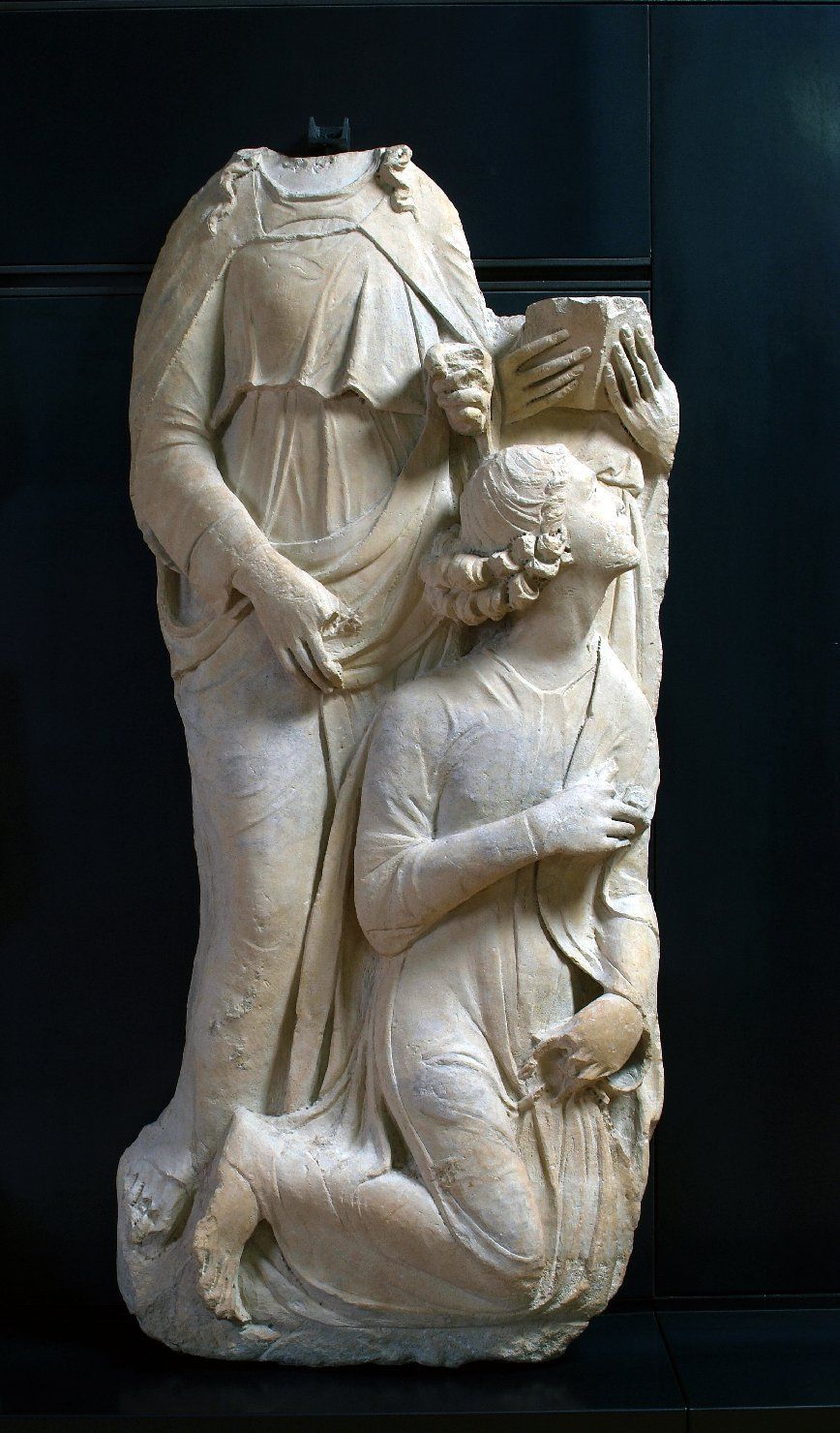 tre figure (scultura, elemento d'insieme) di Agostino di Duccio (attribuito) (seconda metà sec. XV)