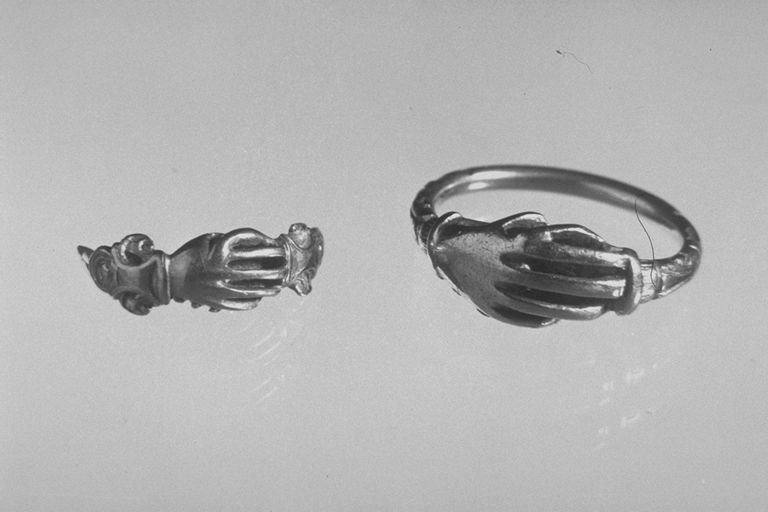 anello, opera isolata - ambito Italia centrale (sec. XVI)