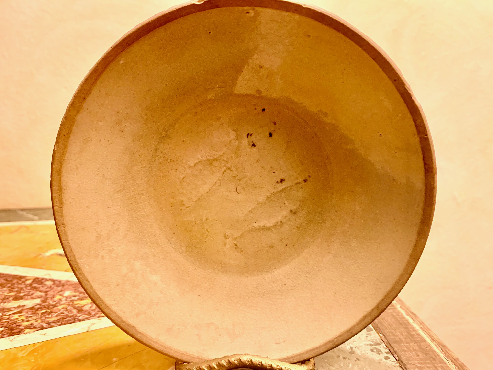 piatto, opera isolata - ambito cinese (X/ XIII)