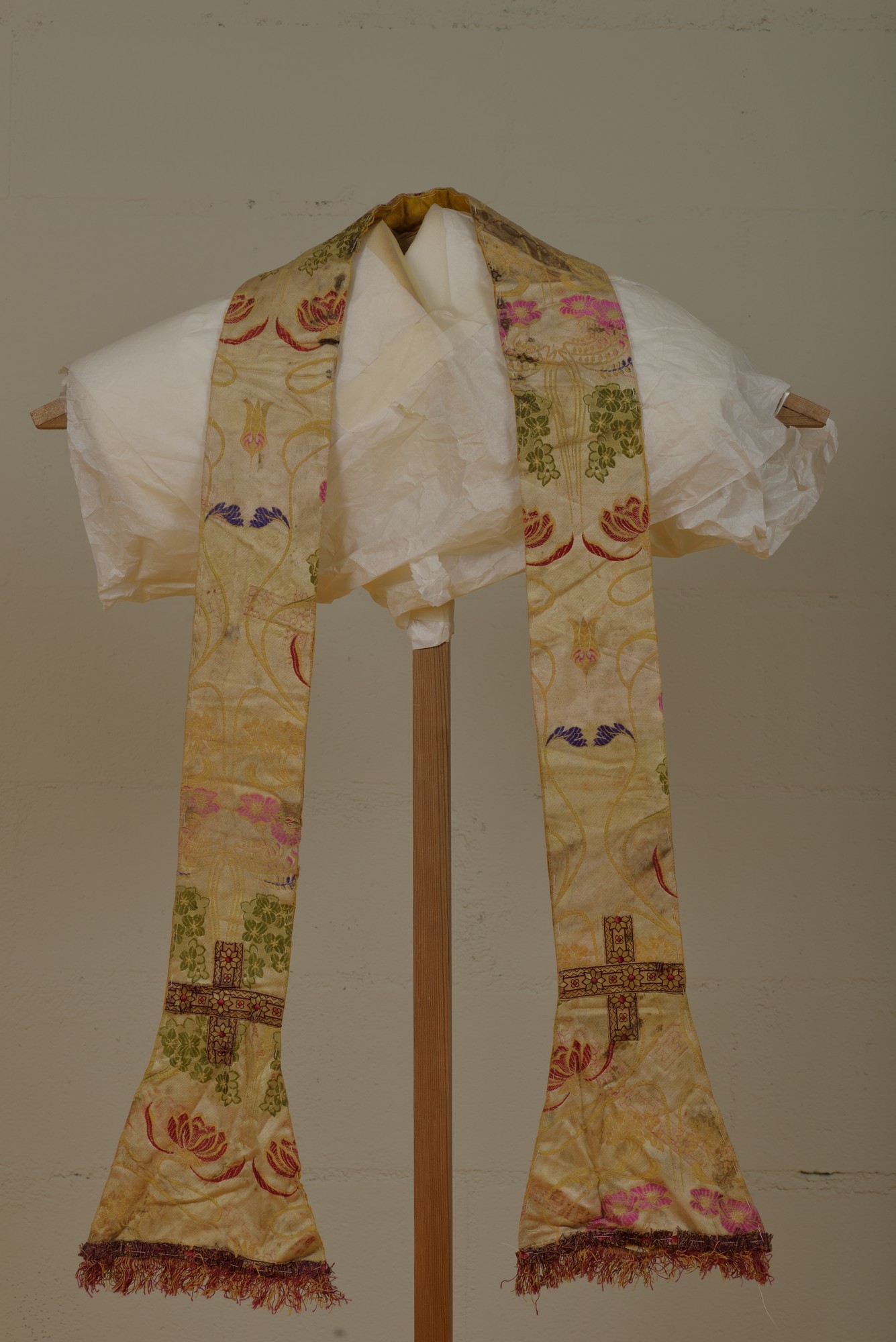 soggetto assente (stola, elemento d'insieme) - manifattura italiana (inizio XX)