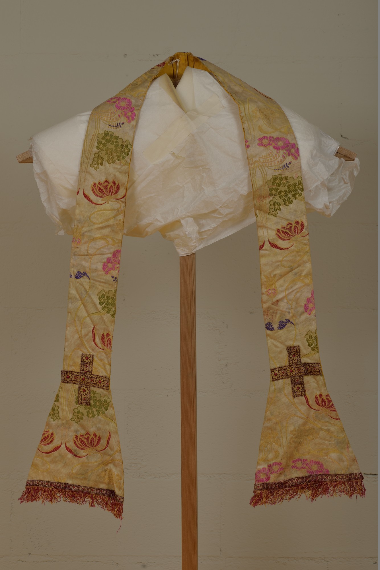 soggetto assente (stola, elemento d'insieme) - manifattura italiana (inizio XX)