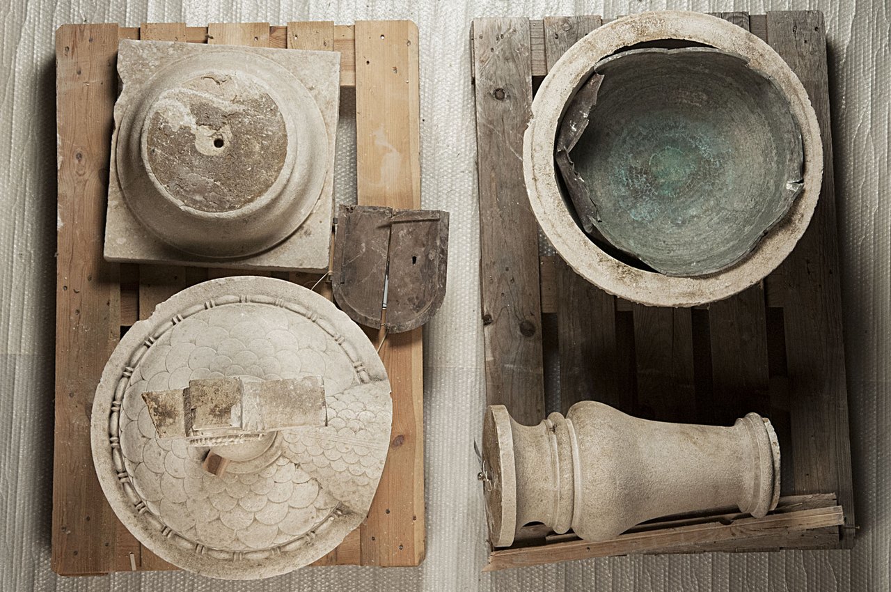 soggetto assente (fonte battesimale - a fusto, frammento) - bottega umbra (XVI)