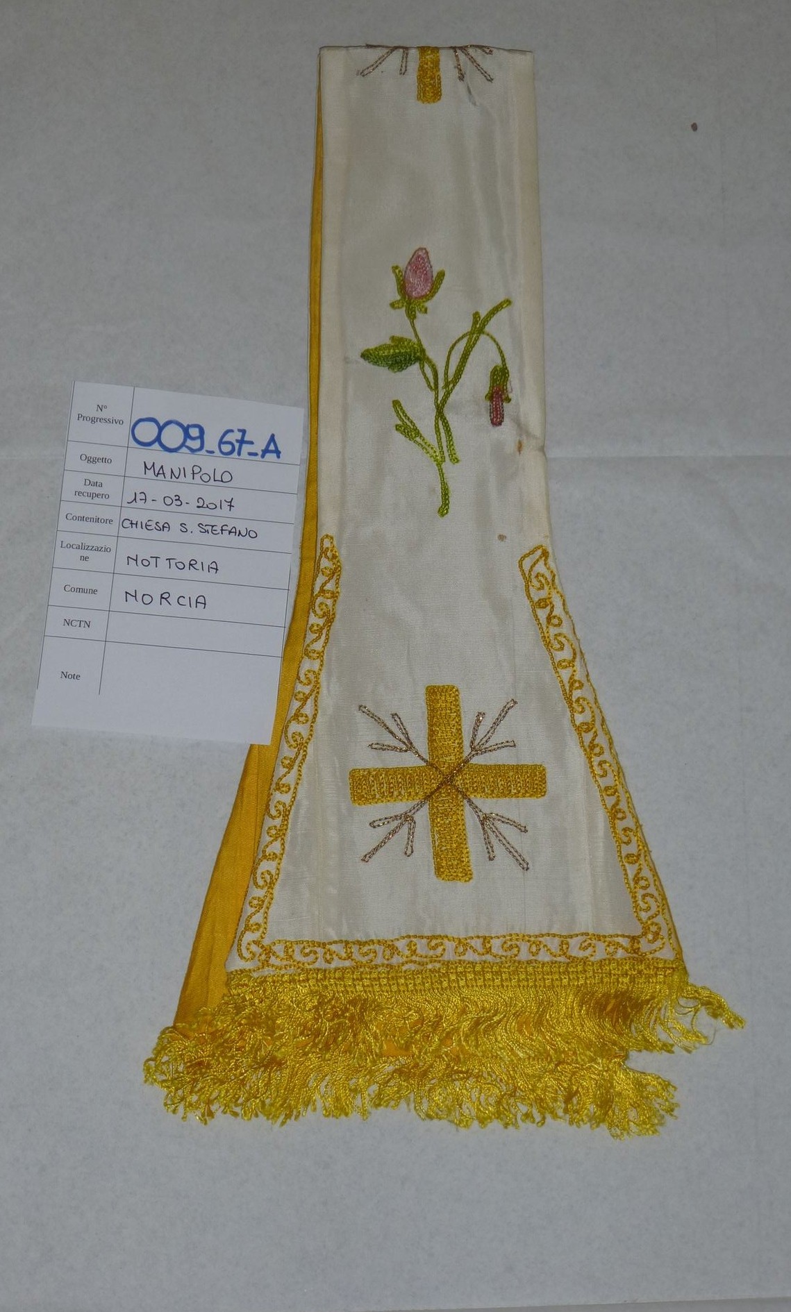 soggetto assente (manipolo, elemento d'insieme) - manifattura italiana (prima metà XX)