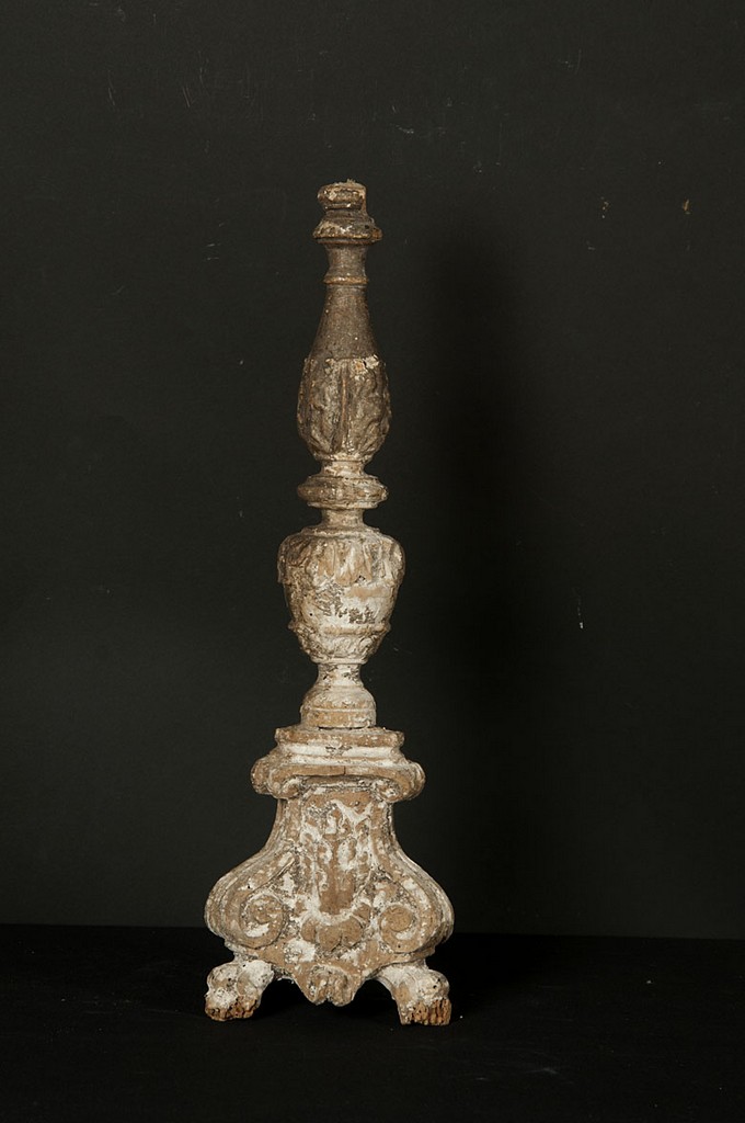 soggetto assente (candeliere, frammento) - bottega Italia centrale (sec. XVIII)