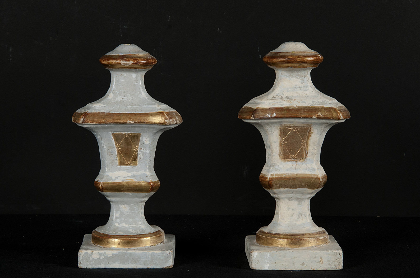 soggetto assente (vaso d'altare, coppia) - produzione umbra (ca XVIII)