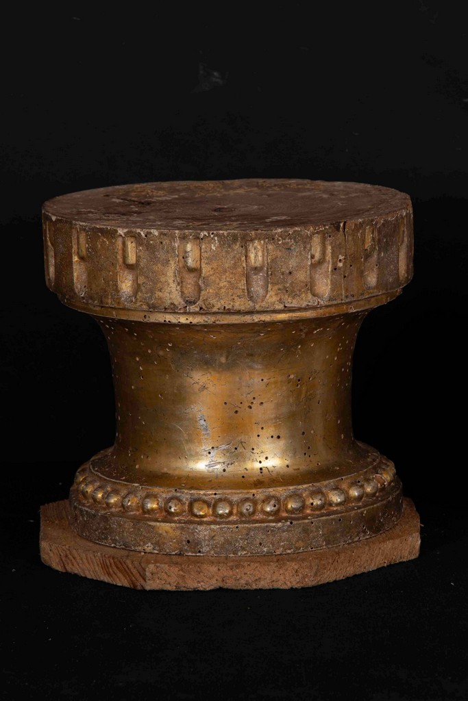 soggetto assente (base, opera isolata) - bottega Italia centrale (sec. XIX)