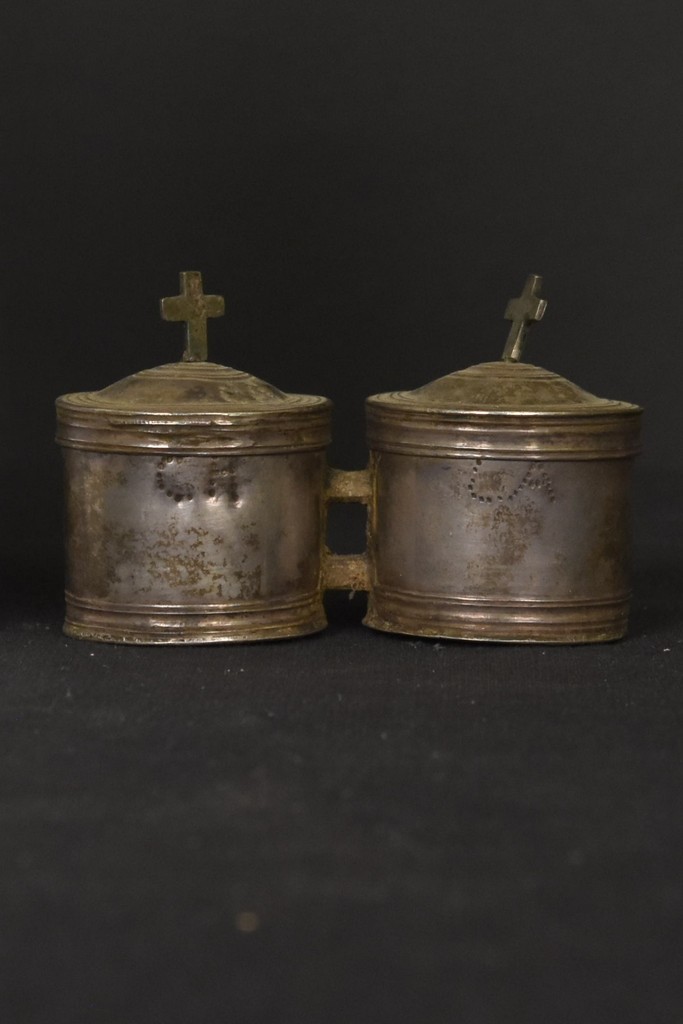 soggetto assente (vasetti per oli santi, opera isolata) - bottega Italia centrale (sec. XVIII)