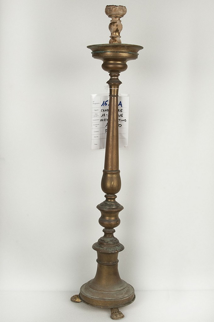 soggetto assente (candeliere, serie) - bottega Italia centrale (sec. XIX)